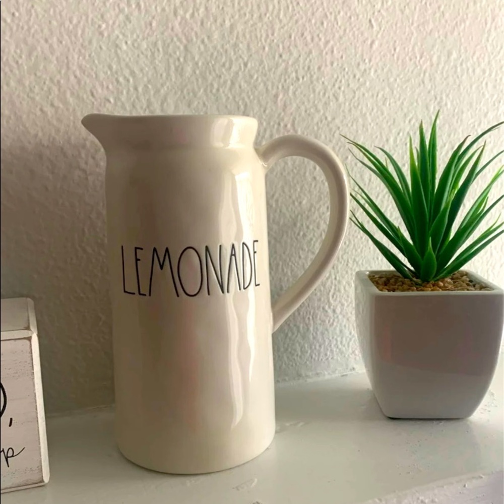 NWT’s Rae Dunn Lemonade Pitcher